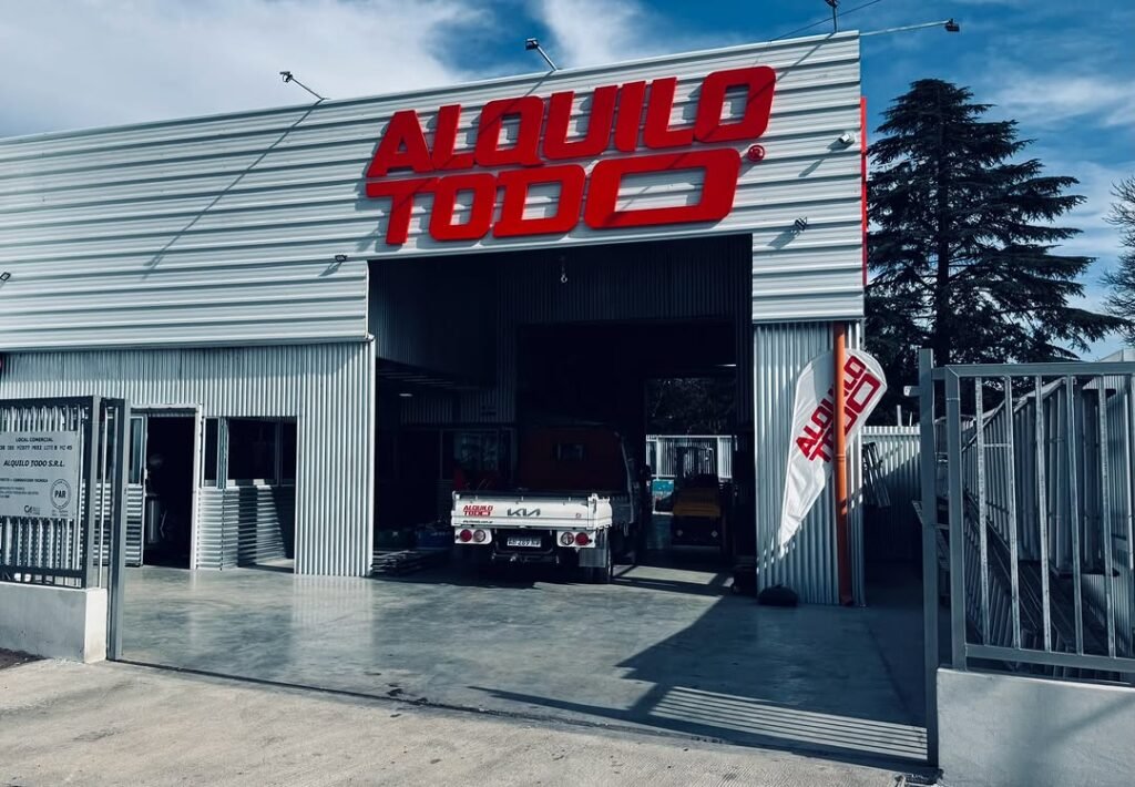 Local industrial y comercial Alquilo Todo